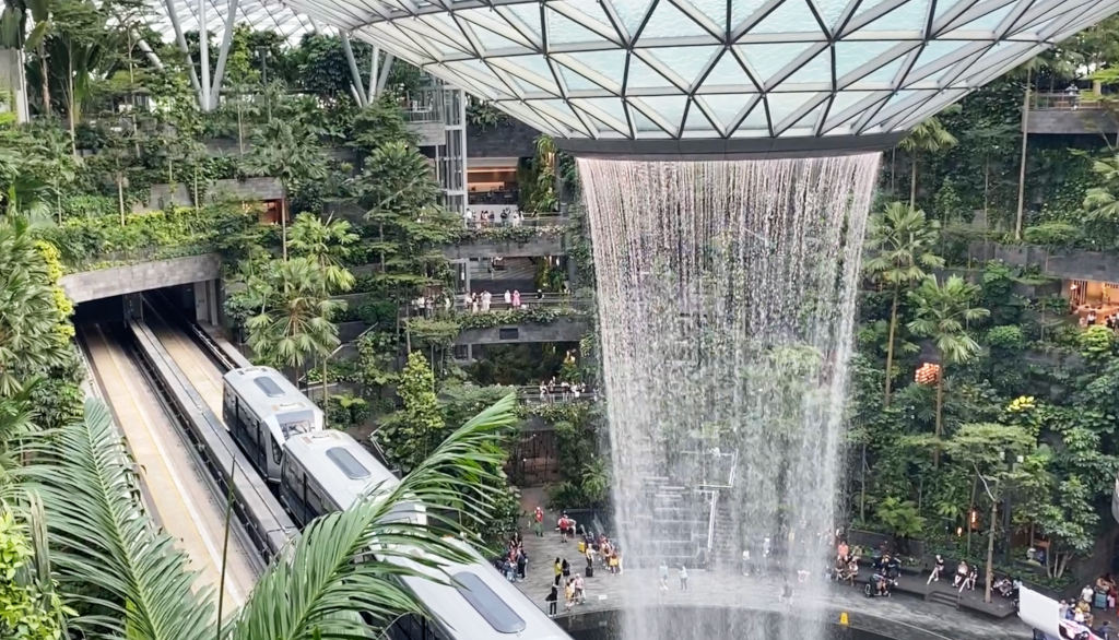 Singapore Changi Airport, Jewel, Rain Vortex and Skytrain